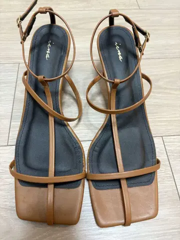 IENA 스트랩 샌들 브라운 5cm 힐