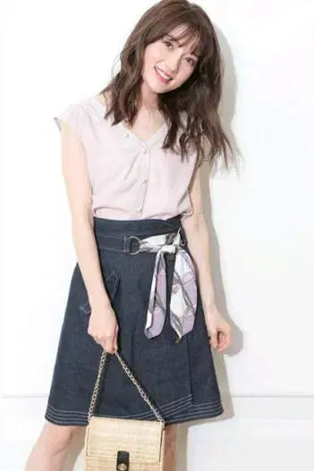 Rirandture 스카프 부착 배색 스티치 스커트