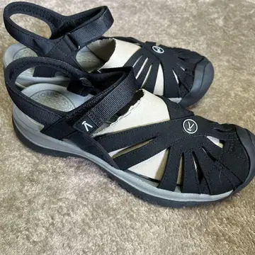KEEN 로즈 샌들 25.5cm
