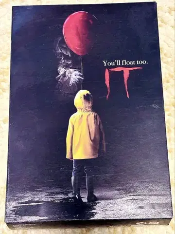 NECA IT 페니와이즈 액션 피규어