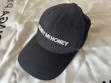 HONEY MI HONEY 블랙캡