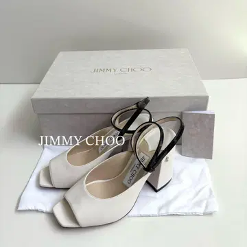 새상품급 JIMMY CHOO 지미추 샌들 Jassidy 85 화이트 35