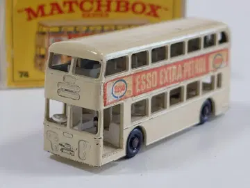 MATCHBOX No.74 DAIMLER BUS