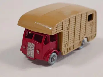 MATCHBOX No.35 MARSHALL HOUSE BOX