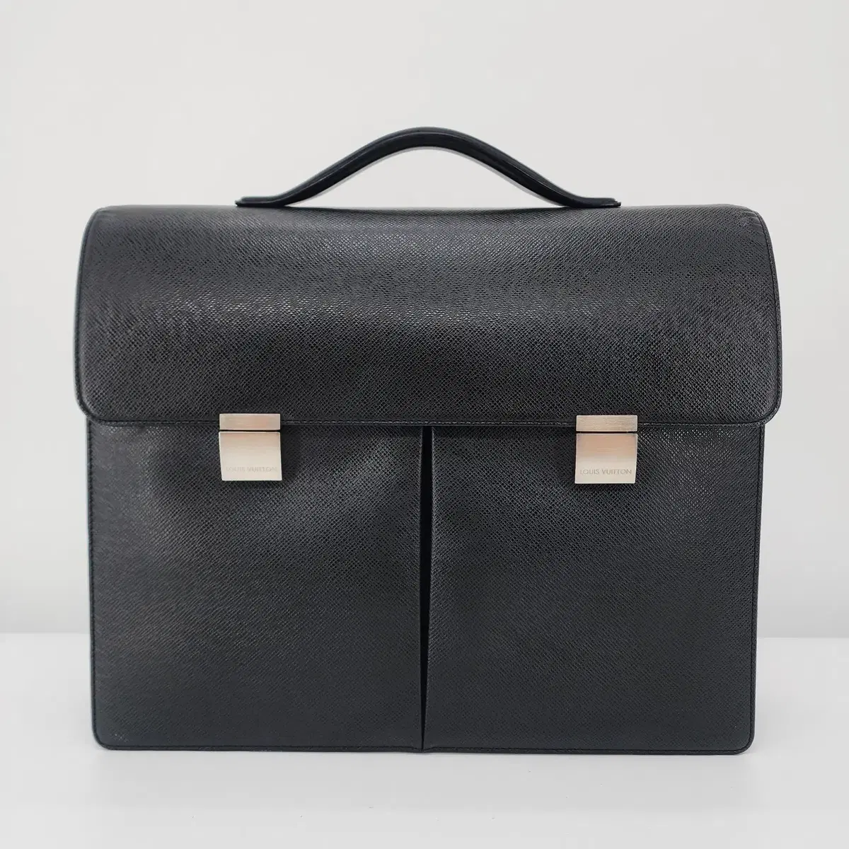 Louis Vuitton Taiga Kazan Briefcase Document Case Black M30802