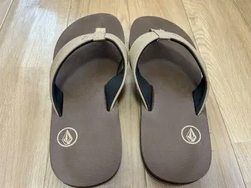 Volcom 베이지 비치 샌들