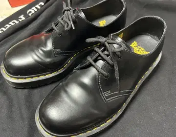 Dr. Martens 레이스업 슈즈