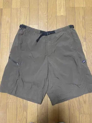 Patagonia 브라운 숏팬츠
