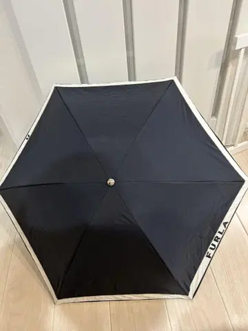FURLA 접이식 우산 블랙 우천 겸용