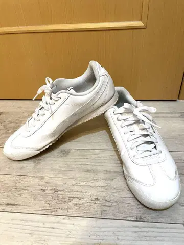 PUMA 화이트 가죽 스니커즈 26.5cm