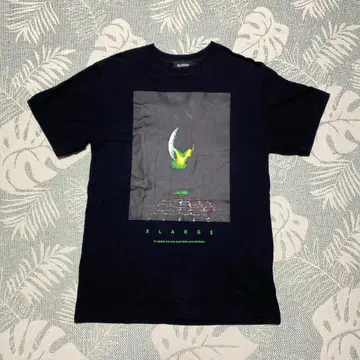 XLARGE x ALIEN 콜라보 양면 프린트 티셔츠 블랙 S 사이즈