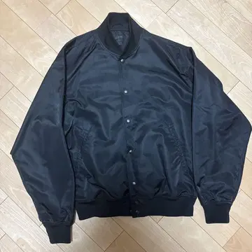 [새상품급] NEW ERA 블랙 점퍼 XL 등 로고 골프 베이스볼