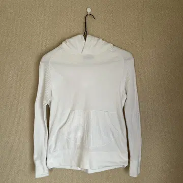 wings + horns 후드티 화이트