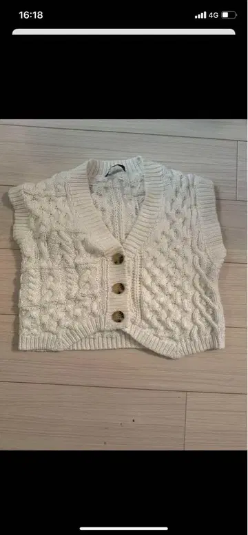 ZARA 니트 숏 베스트