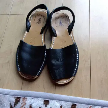 그랑피에 Artesano 블랙 샌들 38
