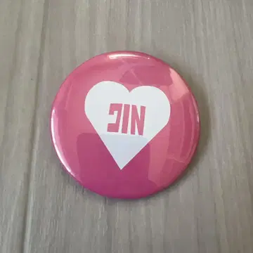 Jin 캡슐토이 캔뱃지 가챠가챠