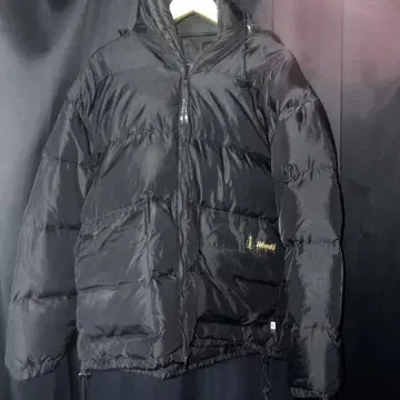 Woods 다운 자켓 블랙