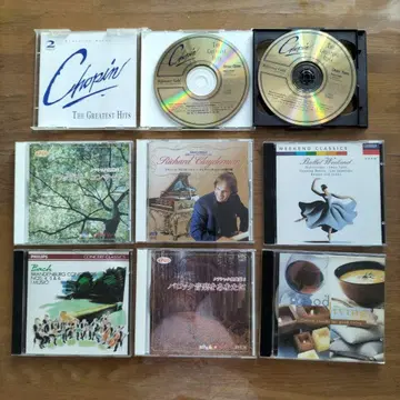 취미로 모은 클래식 음악 CD 8장입니다
