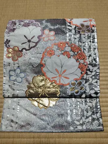오롤 박 사용 육통 무늬 고전 무늬 자수 꽃무늬 후쿠로 오비