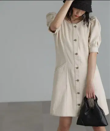 화이트 데님 버튼 A라인 반팔 원피스
