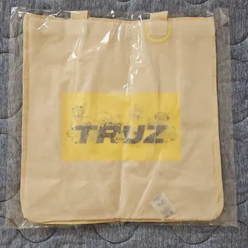 TREASURE TRUZ 토트백