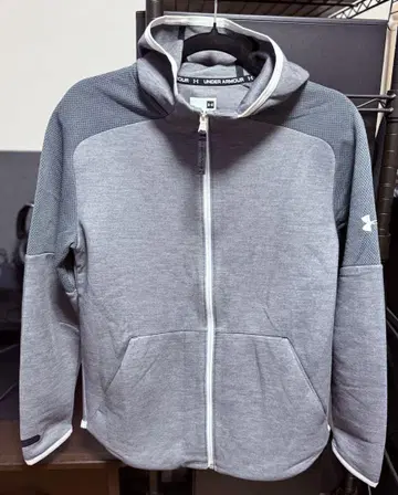 새상품급 UNDER ARMOUR 그레이 풀 집업 후드티 SM/P/CH