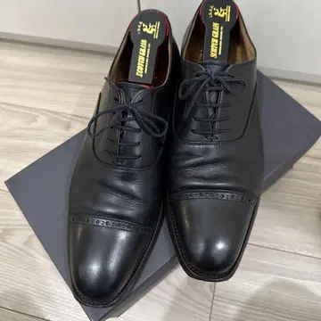 스코치 그레인 F746 블랙 가죽 신발 24.5cm