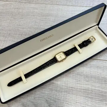 SEIKO SPIRIT 렉탱귤러 골드 컬러 여성용 워치