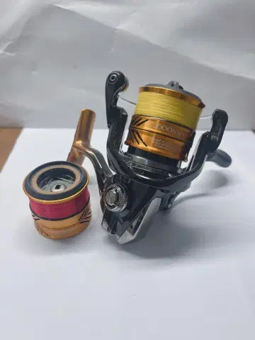 SHIMANO Soare BB C2000SSHG 스피닝 릴