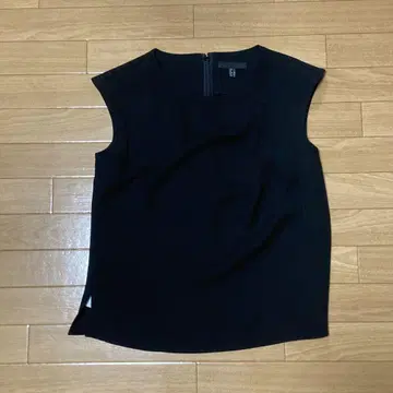 ICB 프렌치 슬리브 드레이프감 블라우스