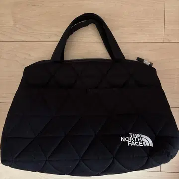 THE NORTH FACE 퀼팅 토트백 블랙