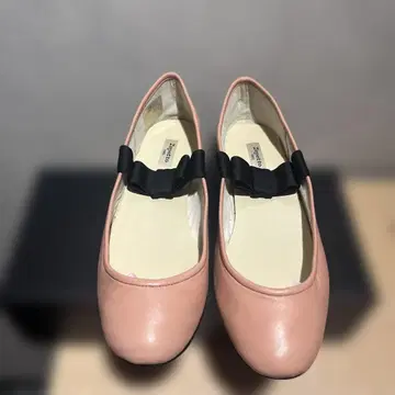 새상품 미사용 귀여운 레페토 플랫슈즈 밸리슈즈