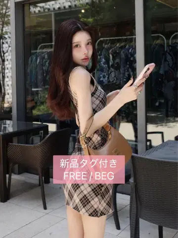[택 포함 새상품] Darich 체크 자카드 슬리브리스 니트 미니 원피스