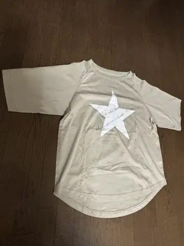 LASUD 스타 프린트 티셔츠
