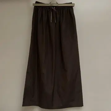 [새상품] 저널 스탠다드 레사 뒤 슬릿 롱 스커트