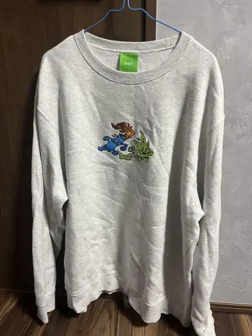 HUF 그레이 XL 맨투맨