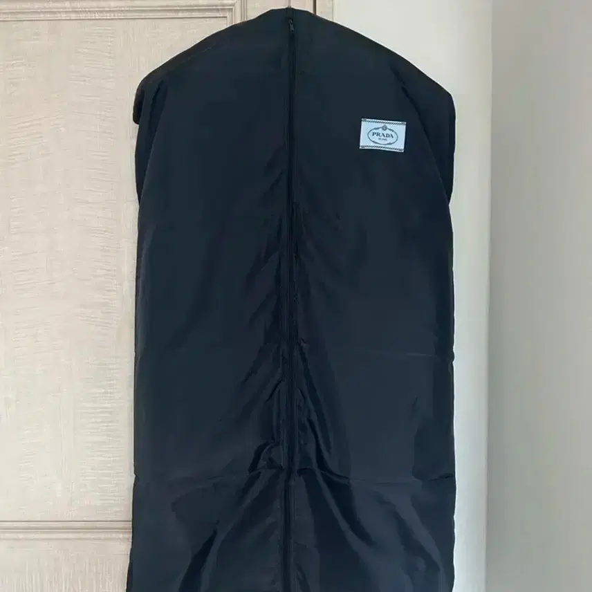 프라다 티모시 샬라메 나일론패딩 50 SGN955 사진 6