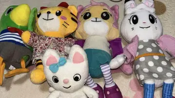 컬러풀 봉제 인형 세트