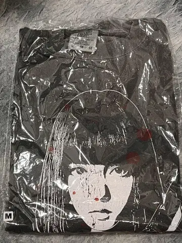 FACT GIRL Longsleeve Tee M 사이즈