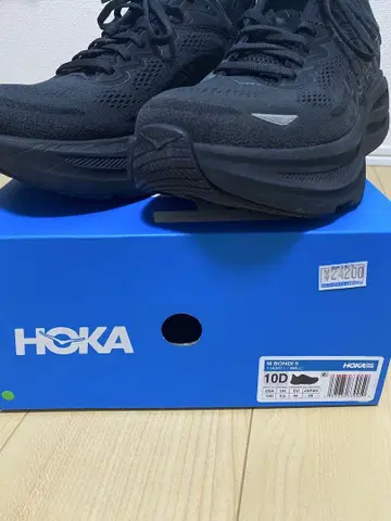 HOKA ONE ONE