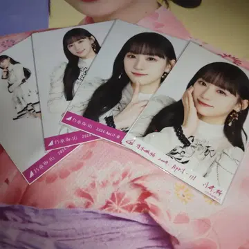 노기자카46 카와사키 사쿠라 노기 브로마이드