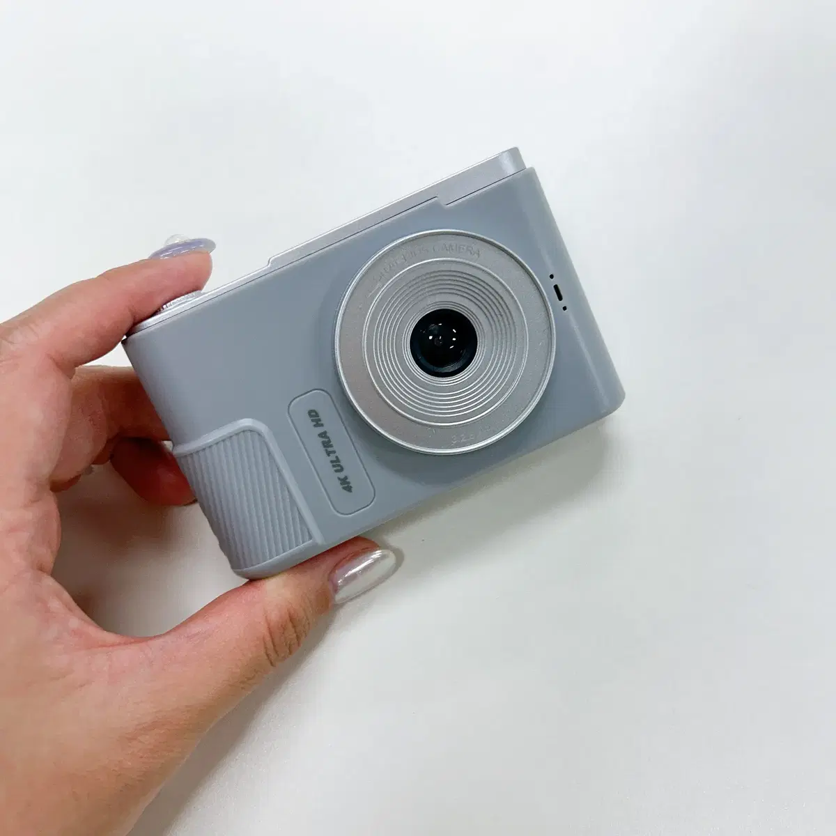 【美品】 Lola ローラ　デジタルカメラ Lola Digital Camera
