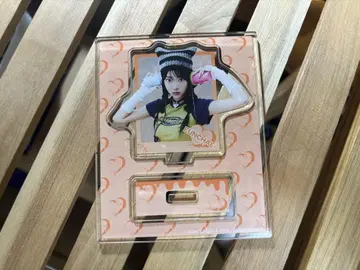 LESSERAFIM 은채 2023 CAFE 아크릴 스탠드