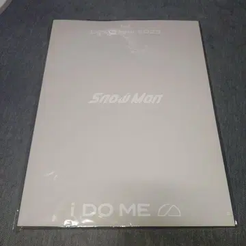 Snow Man 1st DOME TOUR 2023 팜플렛