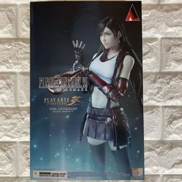 파이널 판타지 PLAY ARTS 티파 록하트 피규어