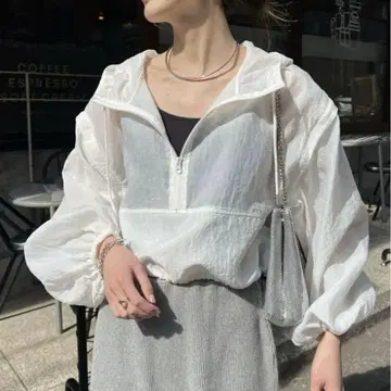 크롭 기장 광택 시어 나일론 아노락 차오패닉 티피