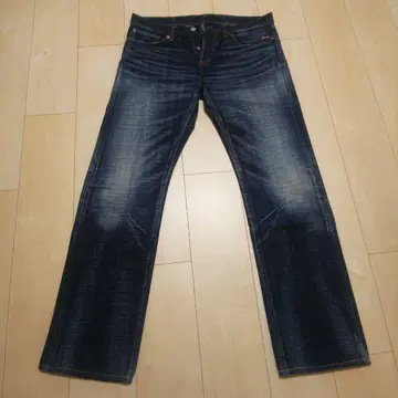 [새상품급] 이터널 로우라이즈 스트레이트 데님 53738 W32