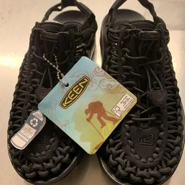 KEEN 샌들