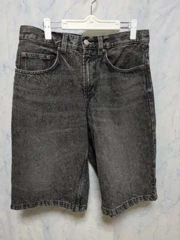 ZARA 블랙 데님 숏팬츠