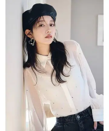 LILY BROWN 비쥬 시어 셔츠 블라우스